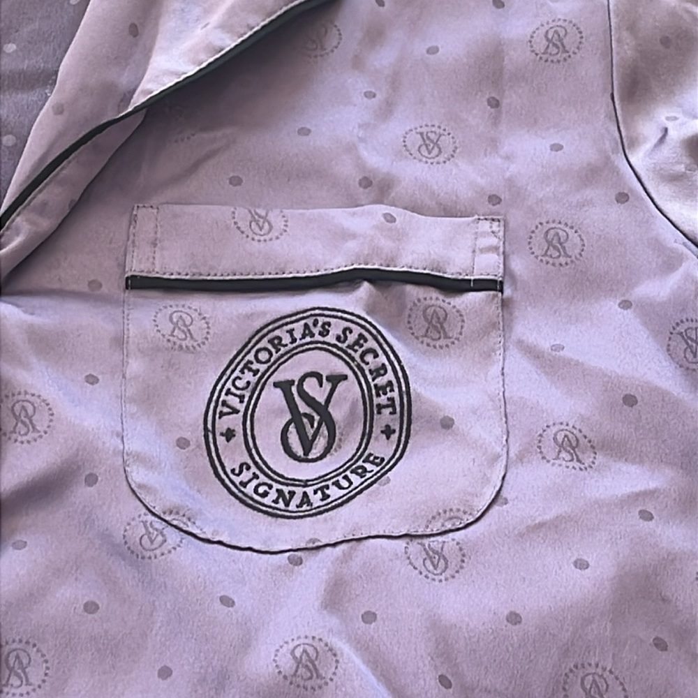 Victoria’s Secret Silk Pajama Set - Picture 2 of 11